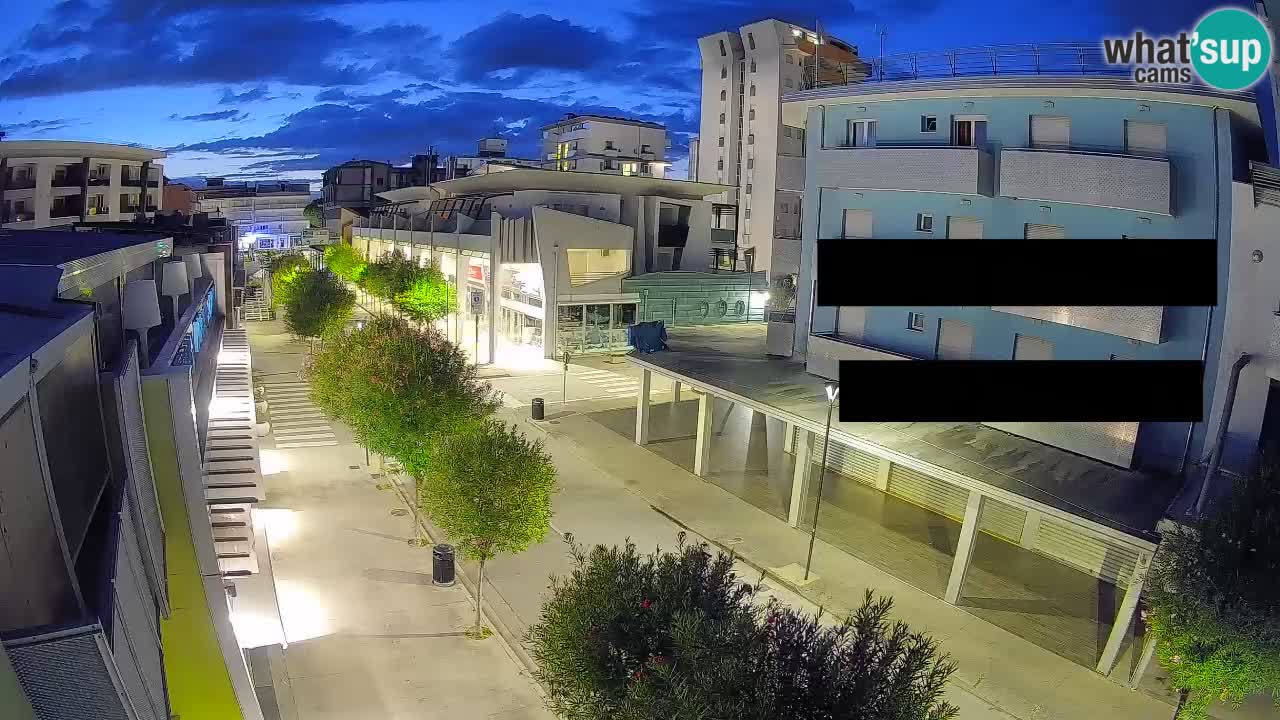 Web kamera Bibione Šetnica – Viale delle Costellazioni uživo