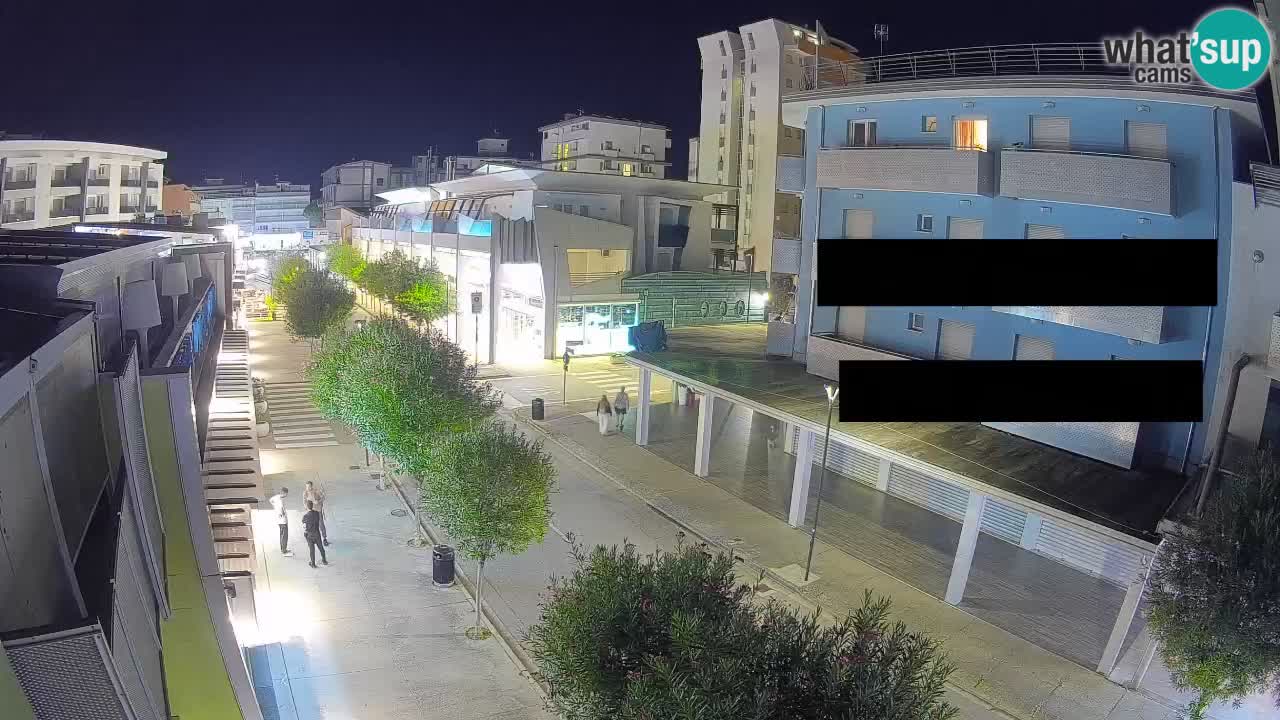 Webcam Passeggiata Bibione – Viale delle Costellazioni in Diretta