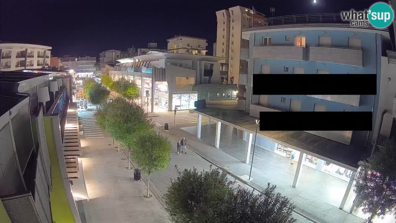 Spletna kamera Bibione Peš cona – Viale delle Costellazioni v živo