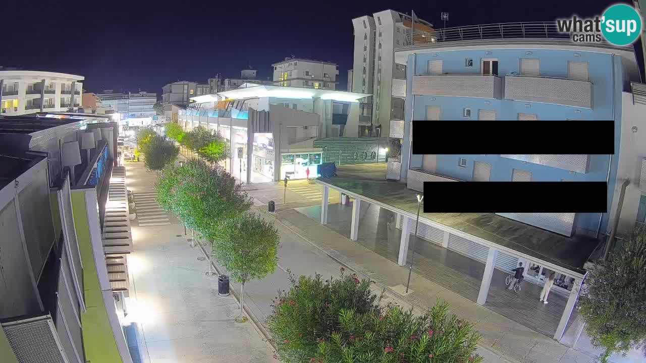 Webcam Passeggiata Bibione – Viale delle Costellazioni in Diretta