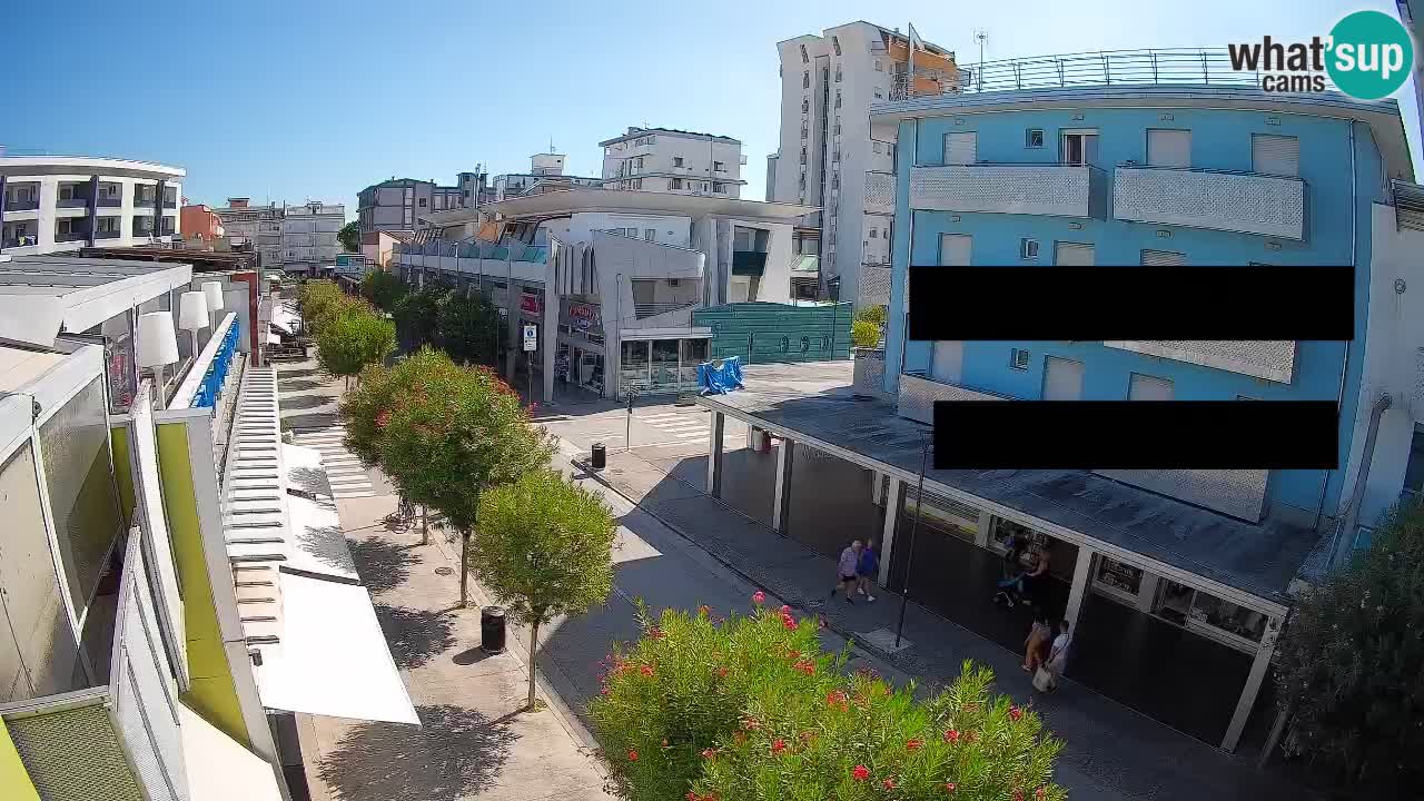 Spletna kamera Bibione Peš cona – Viale delle Costellazioni v živo
