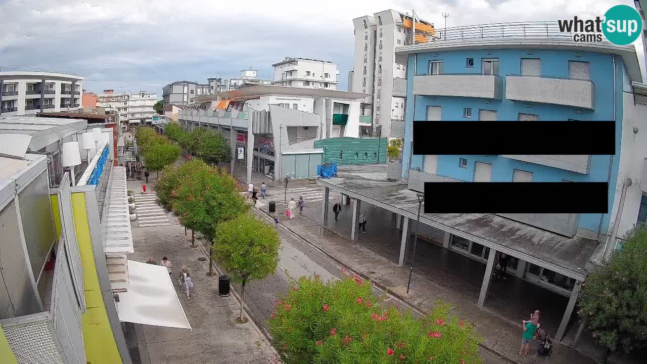 Spletna kamera Bibione Peš cona – Viale delle Costellazioni v živo