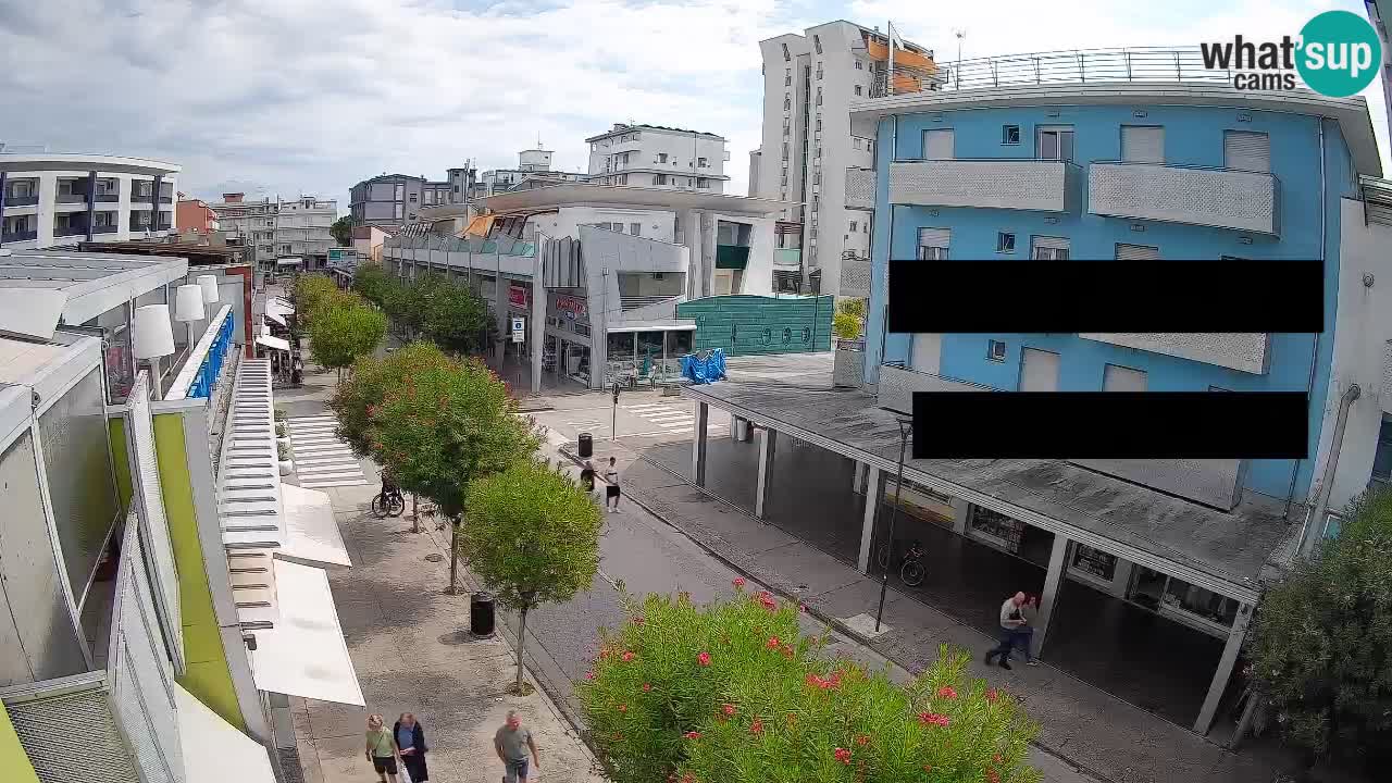 Spletna kamera Bibione Peš cona – Viale delle Costellazioni v živo
