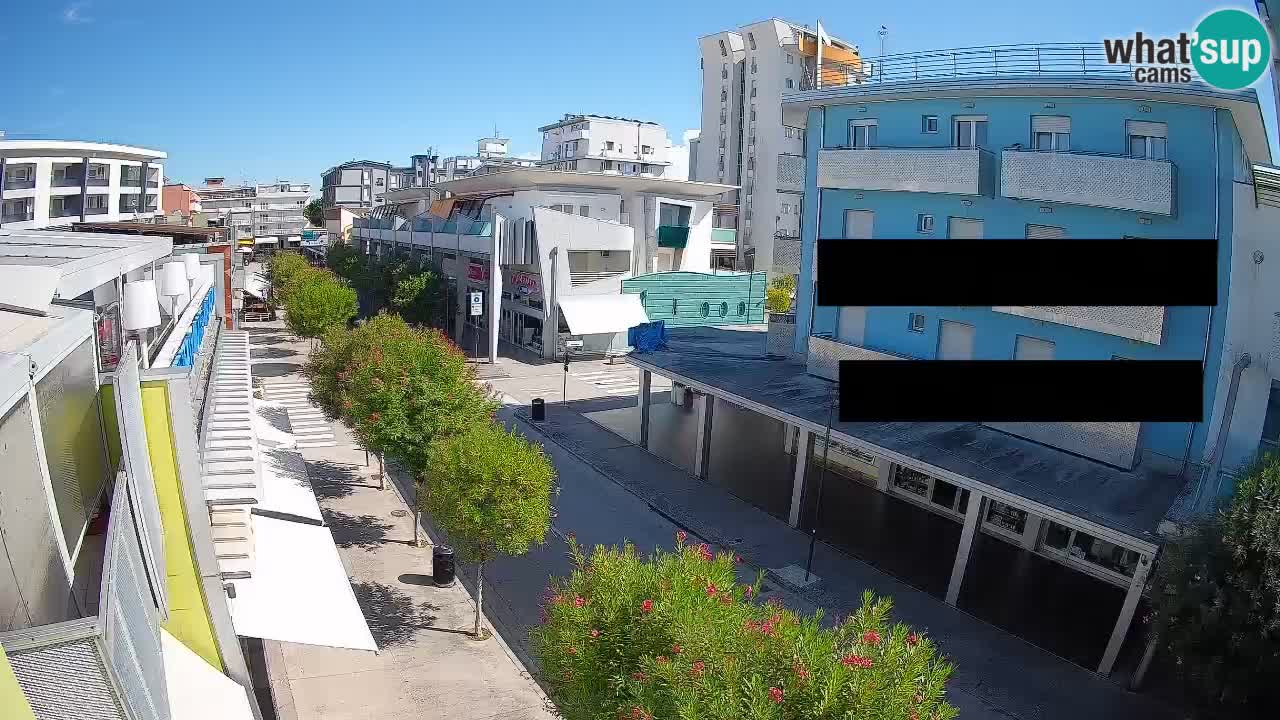 Spletna kamera Bibione Peš cona – Viale delle Costellazioni v živo