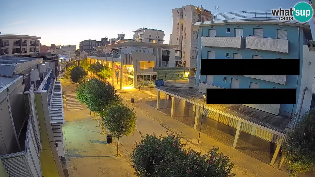 Webcam Passeggiata Bibione – Viale delle Costellazioni in Diretta