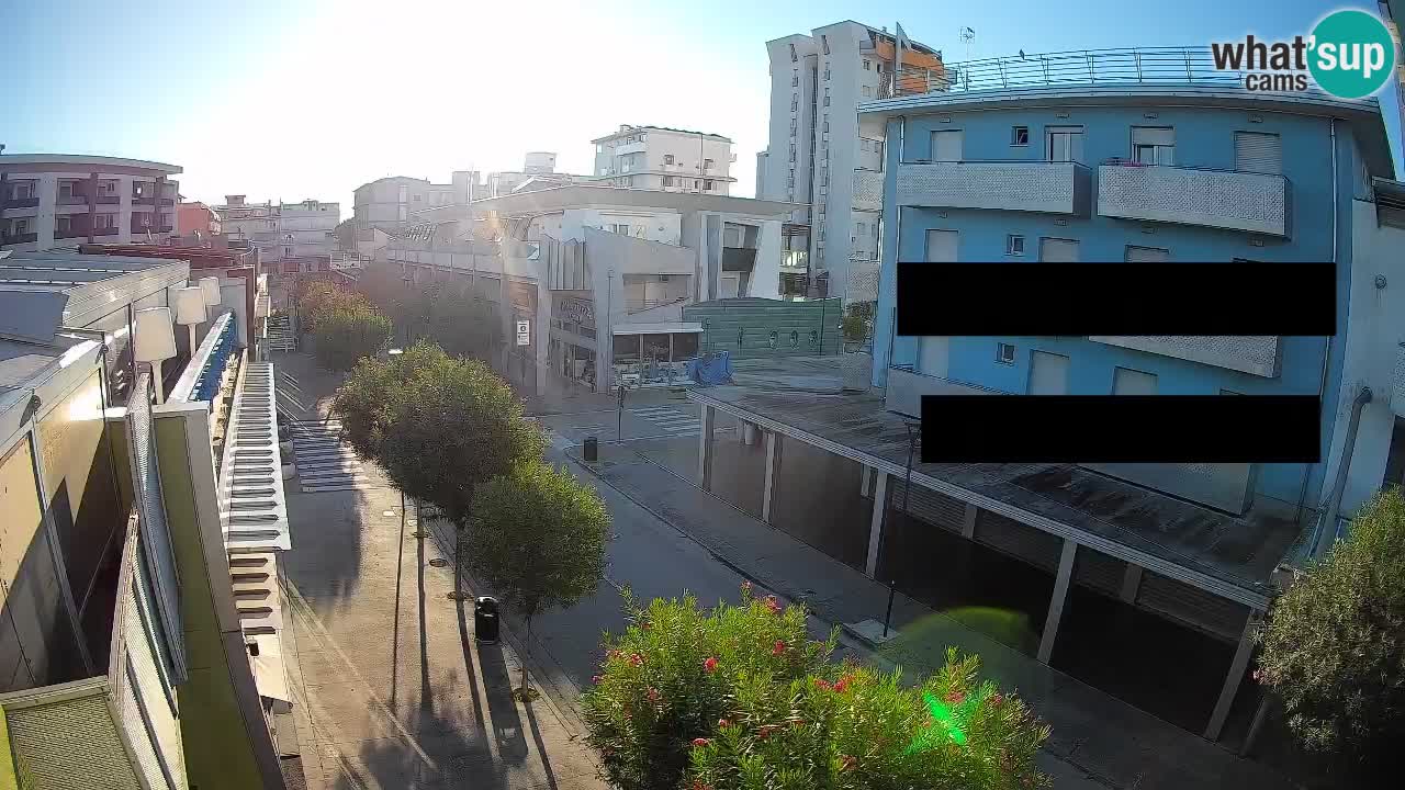 Webcam Passeggiata Bibione – Viale delle Costellazioni in Diretta