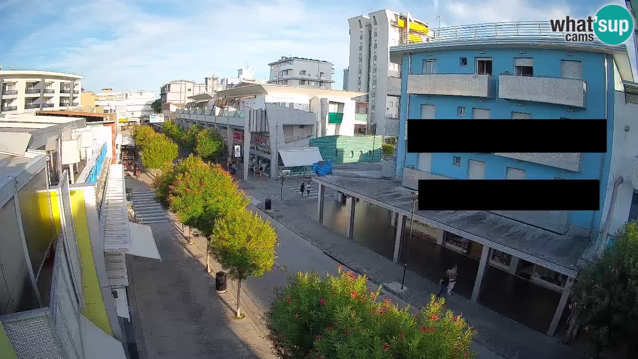 Bibione Fußgängerzone Webcam – Viale delle Costellazioni live