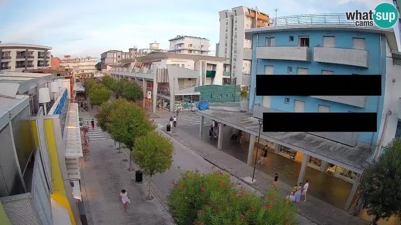 Bibione Fußgängerzone Webcam – Viale delle Costellazioni live