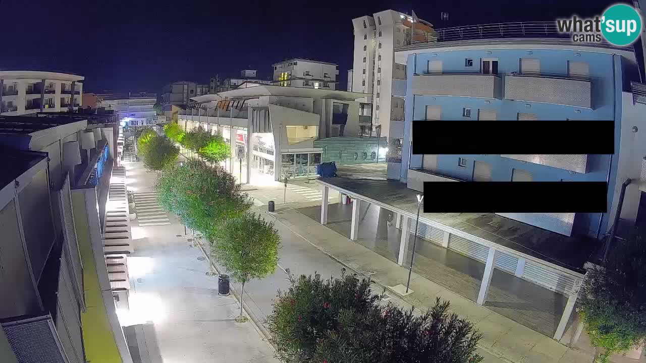 Bibione Fußgängerzone Webcam – Viale delle Costellazioni live