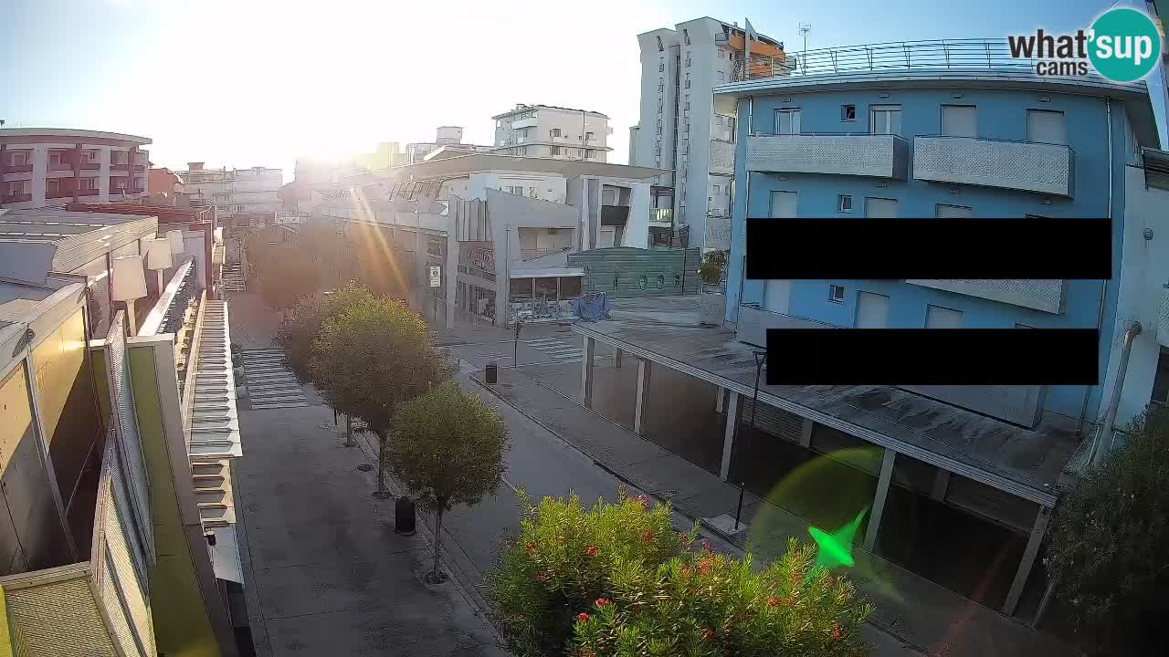 Webcam Passeggiata Bibione – Viale delle Costellazioni in Diretta