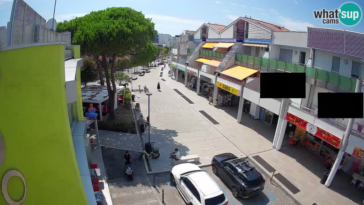 Bibione Shopping Street Webcam – Live View