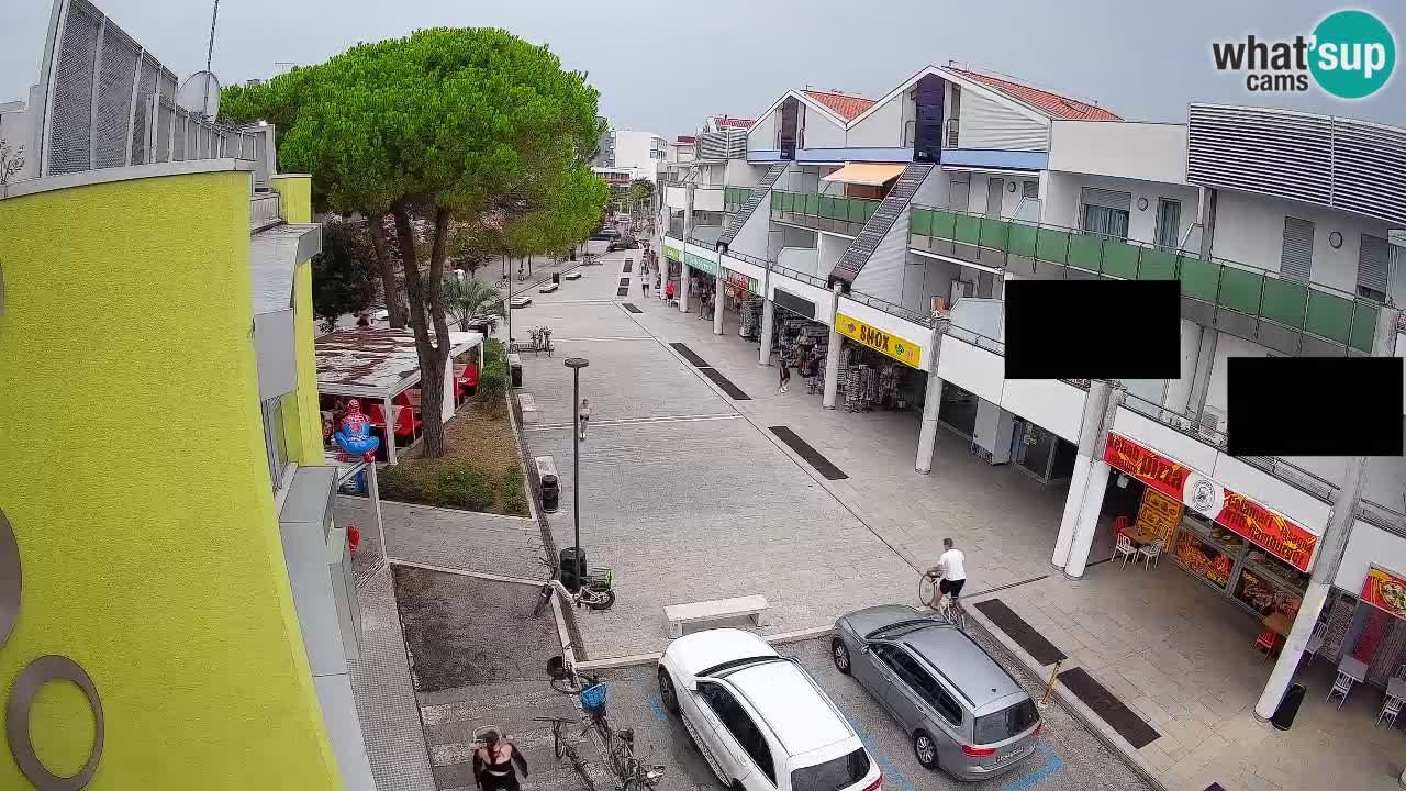 Bibione Shopping Street Webcam – Live View