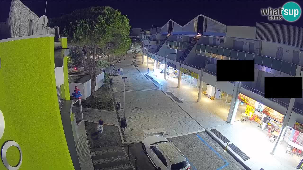 Bibione Shopping Street Webcam – Live View