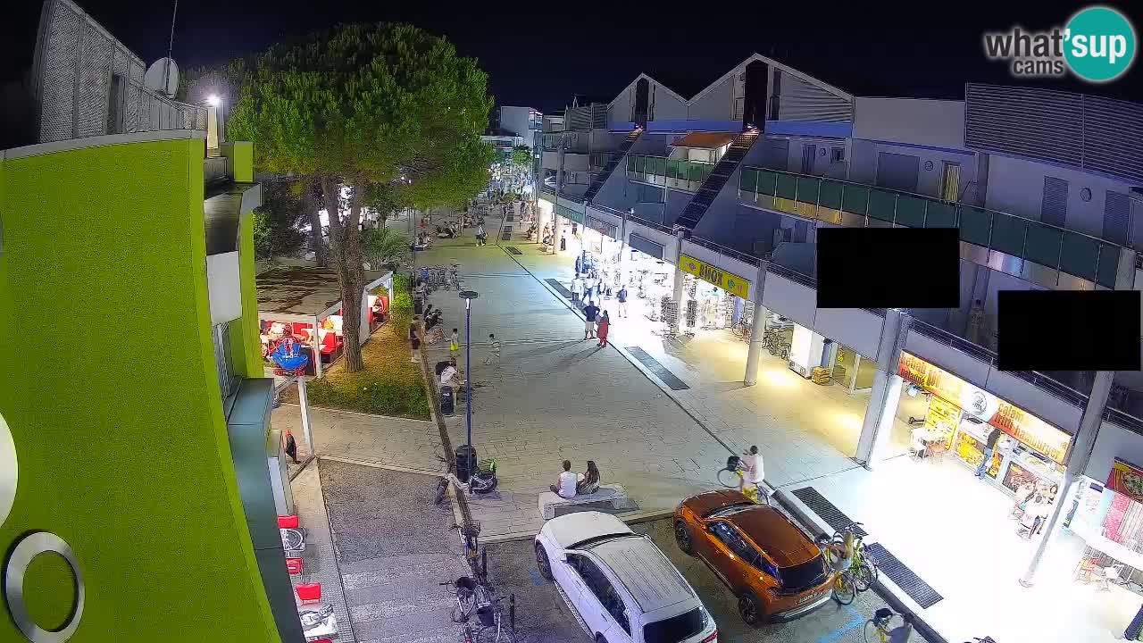 Bibione Shopping Street Webcam – Live View
