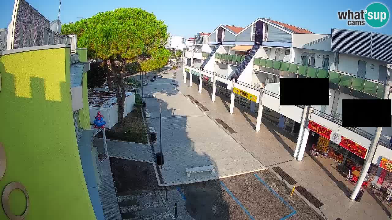 Bibione Shopping Street Webcam – Live View