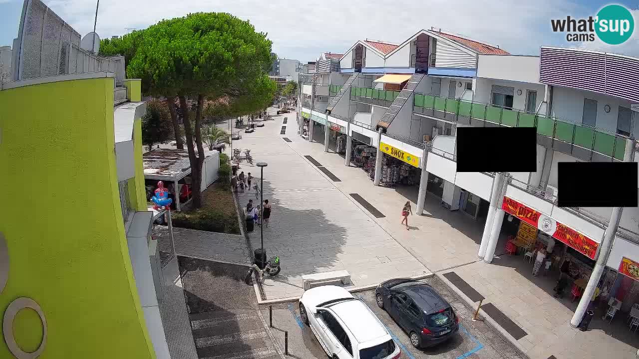 Bibione Shopping Street Webcam – Live View