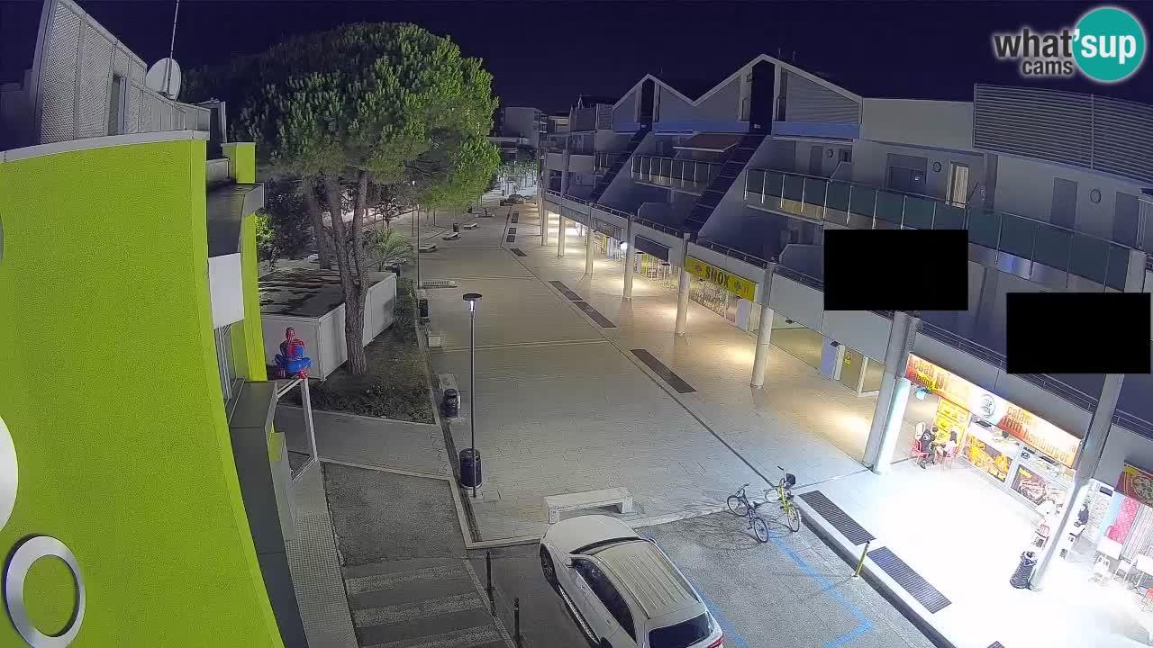 Bibione Shopping Street Webcam – Live View