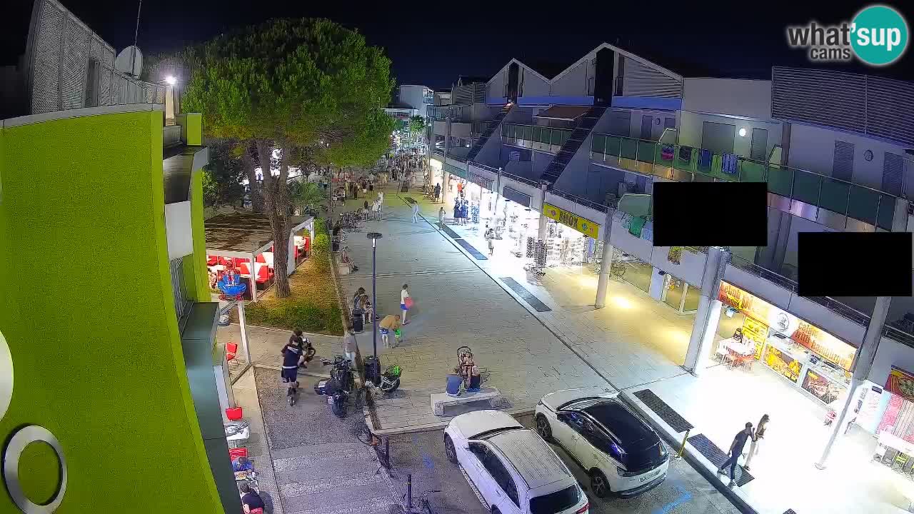 Bibione Shopping Street Webcam – Live View
