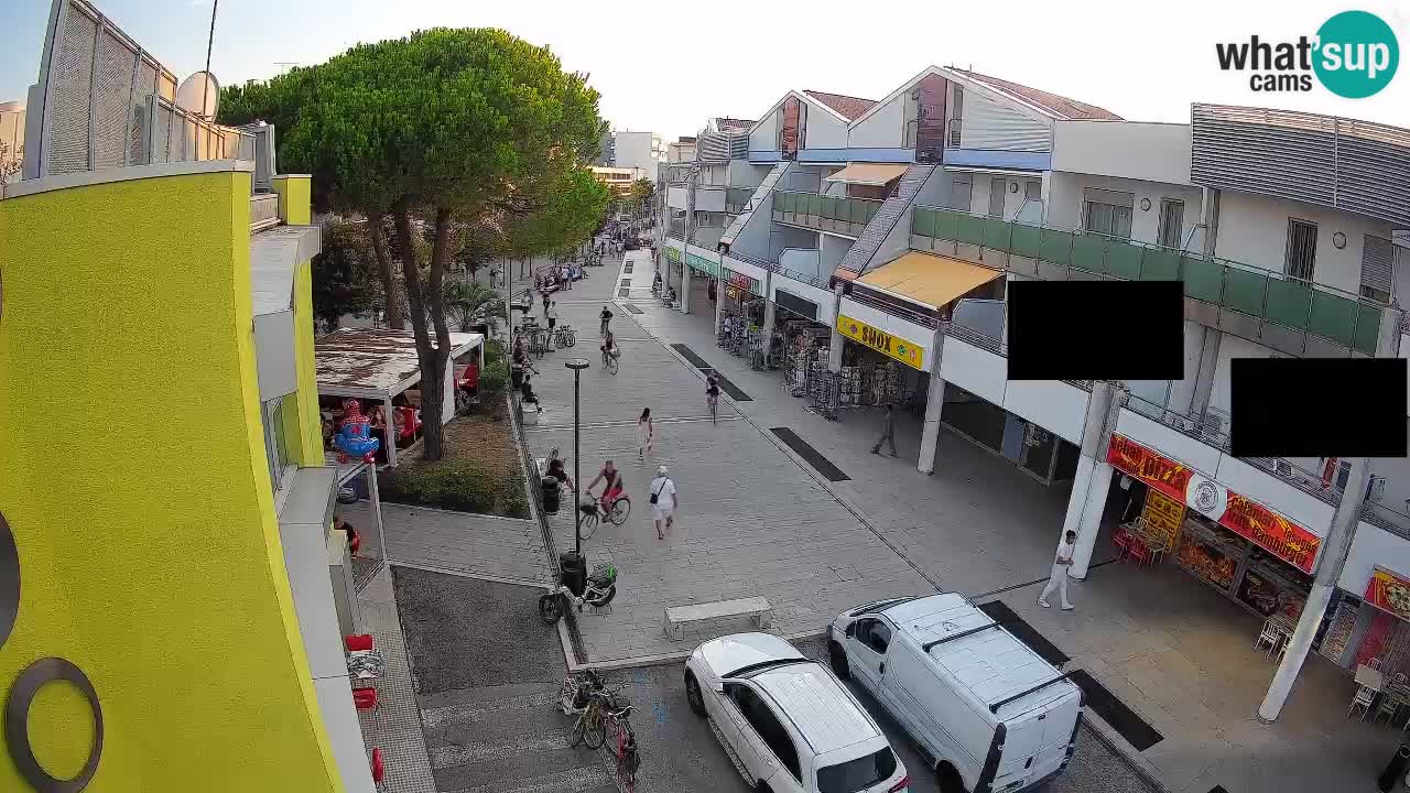 Webcam Rue Commerçante de Bibione – Vue en direct