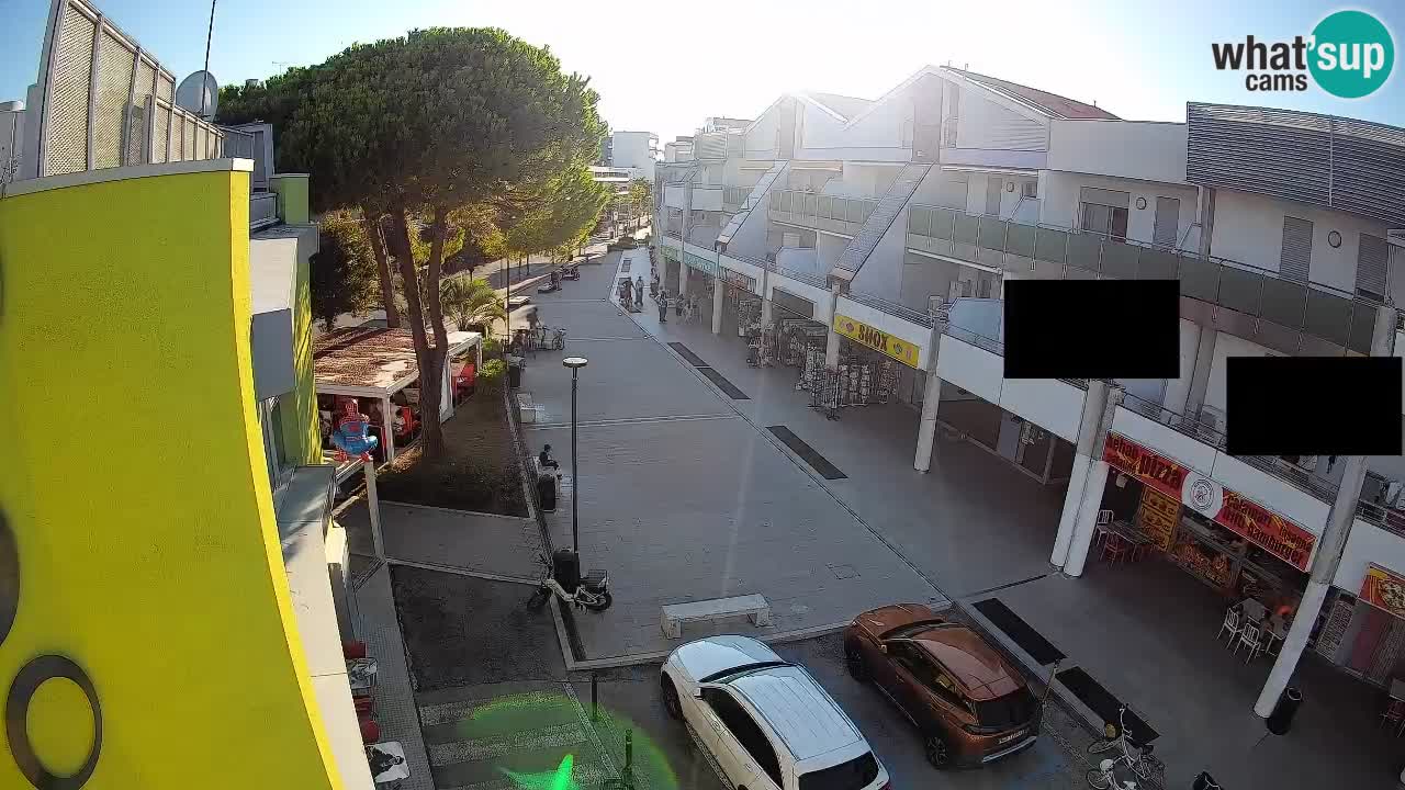 Webcam Via dello Shopping Bibione – Diretta Live