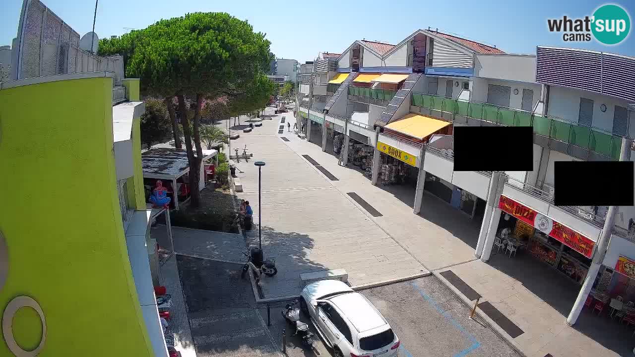 Bibione Shopping Street Webcam – Live View