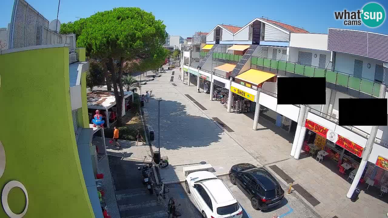 Bibione Shopping Street Webcam – Live View