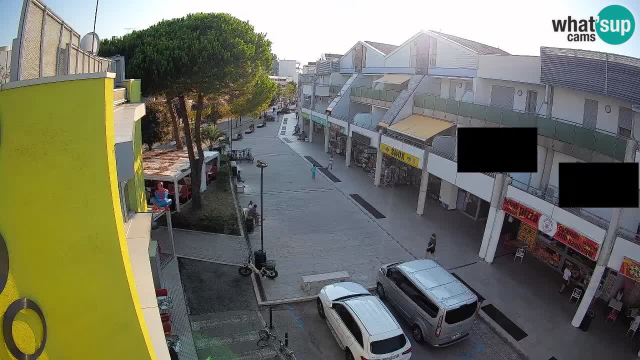 Webcam Rue Commerçante de Bibione – Vue en direct