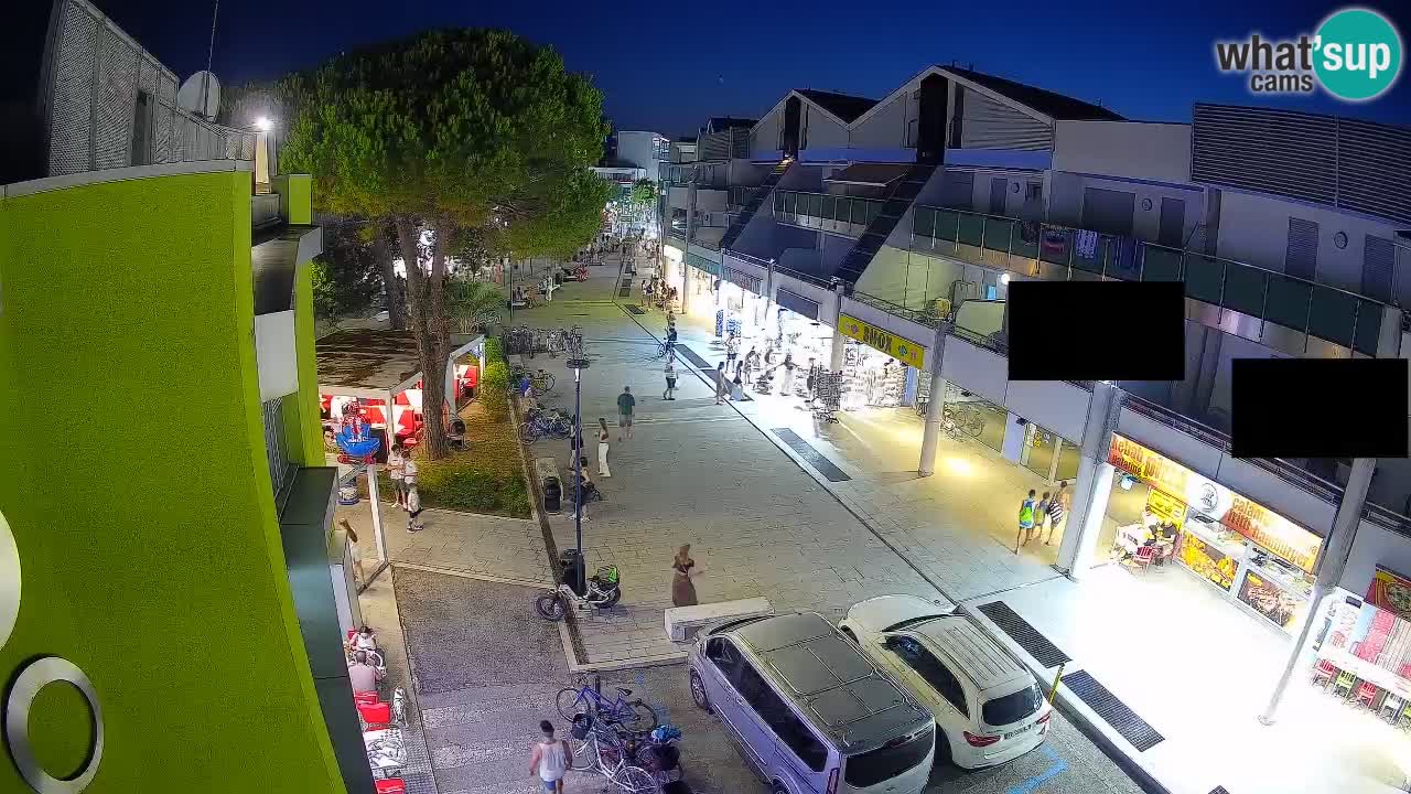 Bibione Shopping Street Webcam – Live View