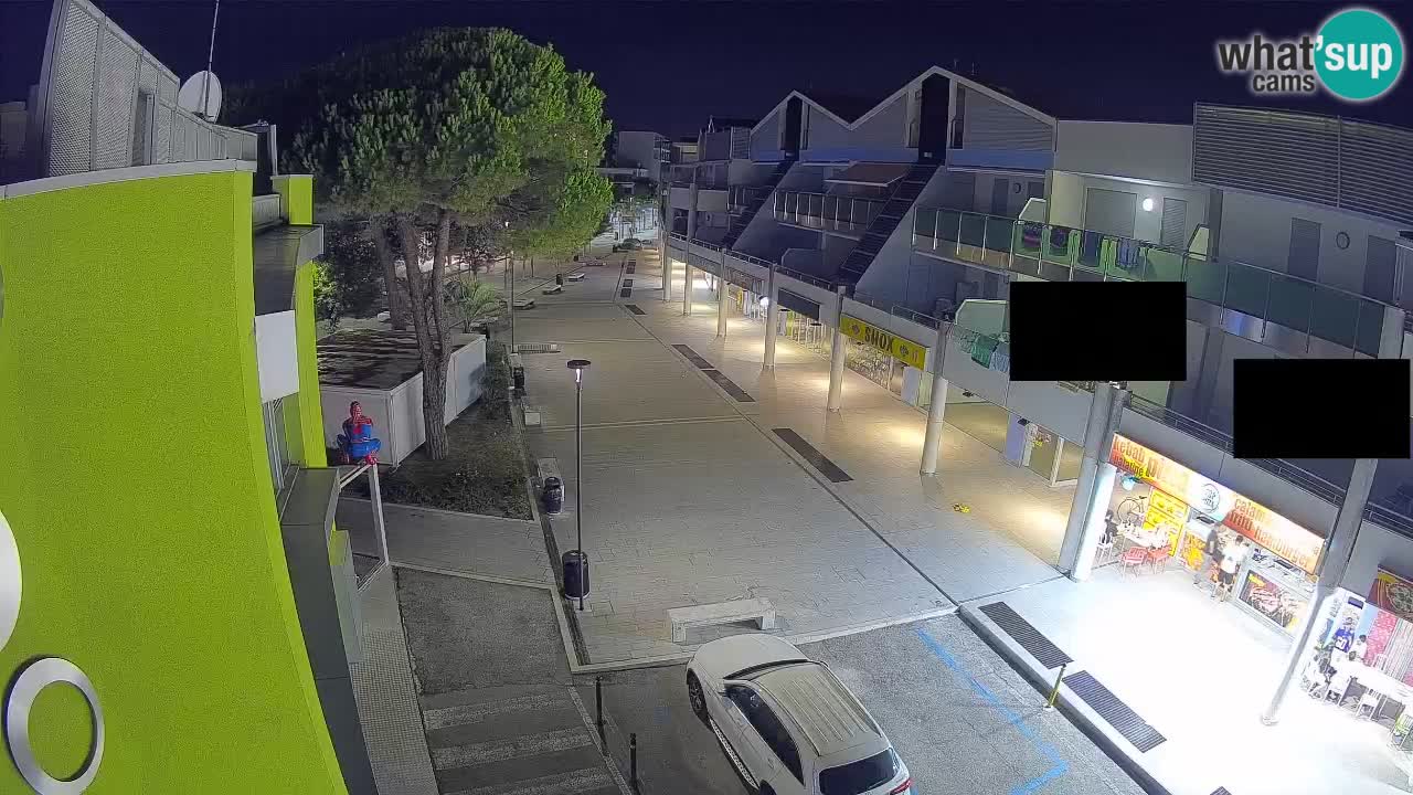 Bibione Shopping Street Webcam – Live View