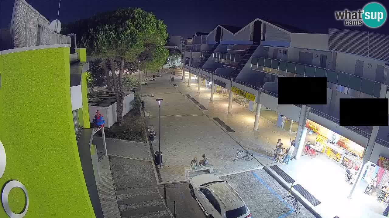 Bibione Shopping Street Webcam – Live View