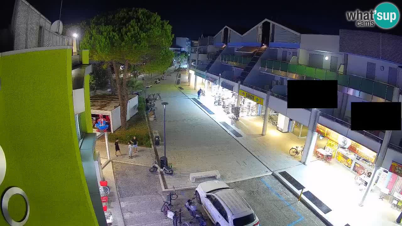 Spletna kamera Bibione Nakupovalna ulica – v živo