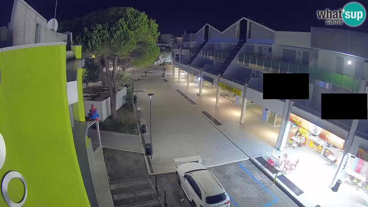 Spletna kamera Bibione Nakupovalna ulica – v živo