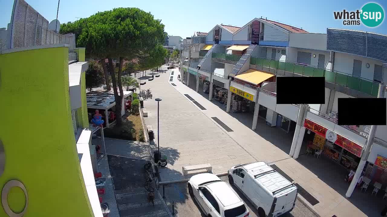 Bibione Shopping Street Webcam – Live View