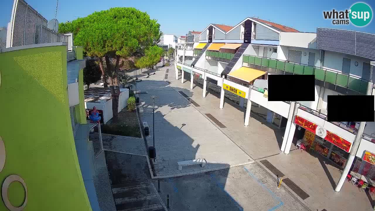 Bibione Shopping Street Webcam – Live View