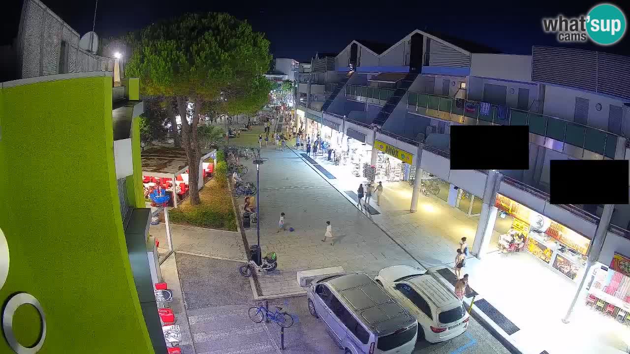 Bibione Shopping Street Webcam – Live View