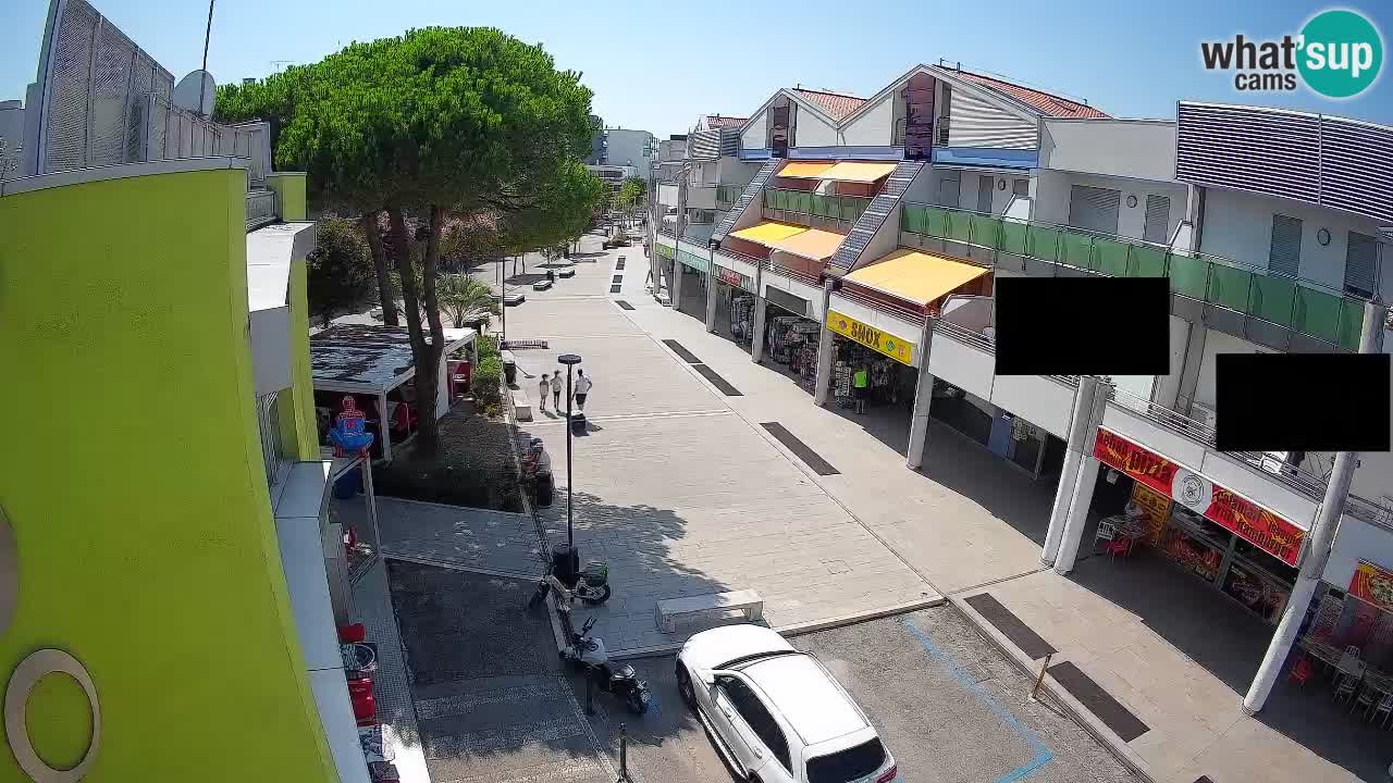 Bibione Shopping Street Webcam – Live View