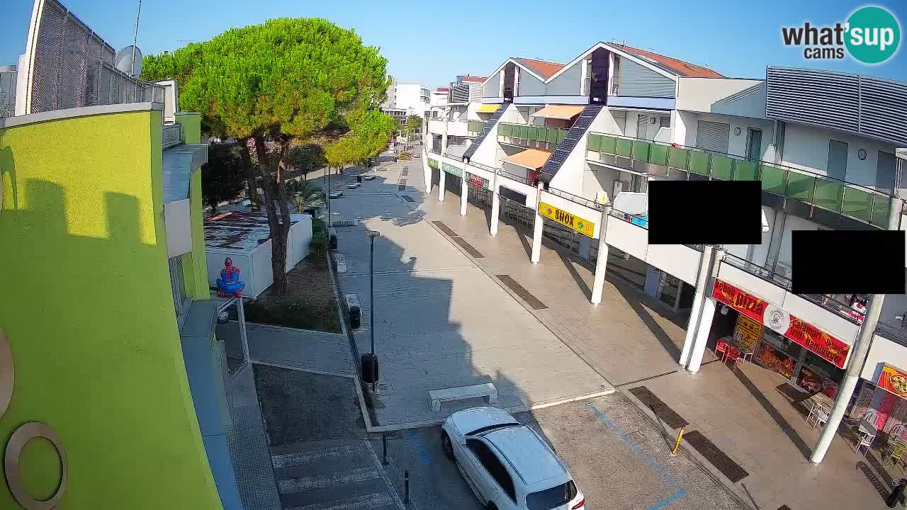 Bibione Shopping Street Webcam – Live View