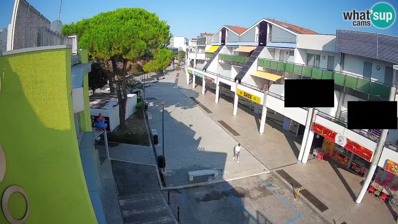 Bibione Shopping Street Webcam – Live View