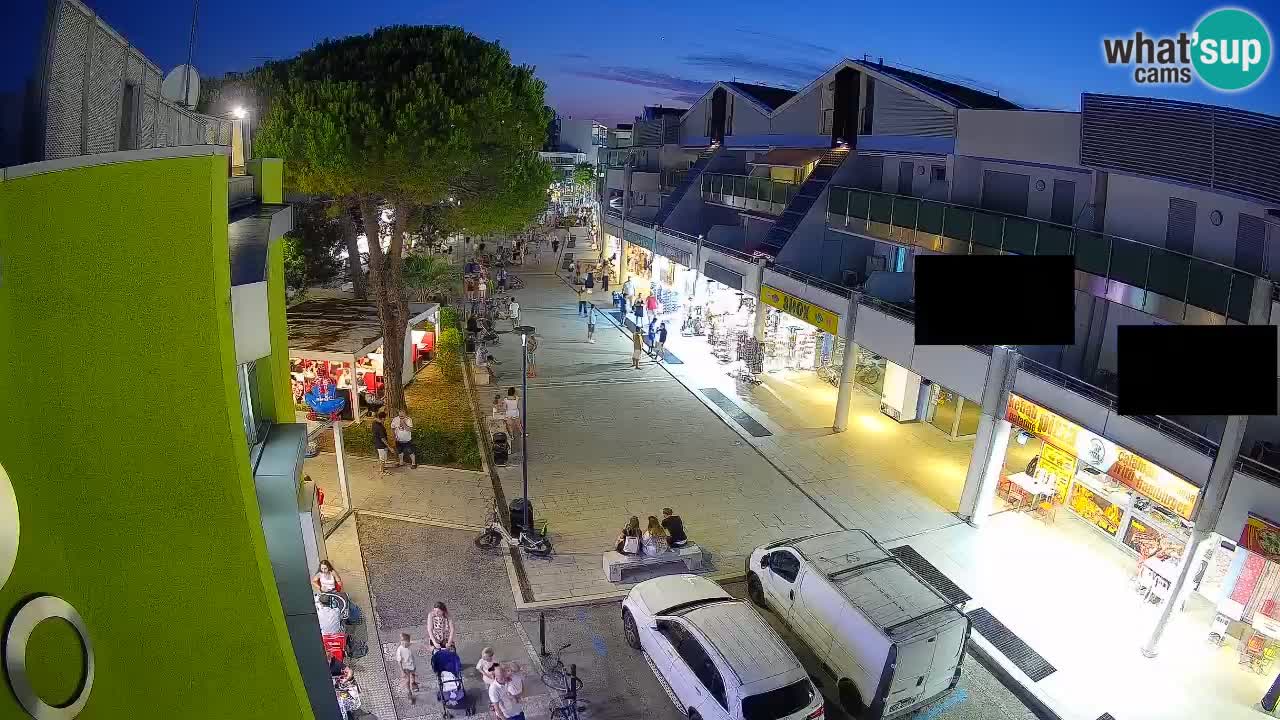 Bibione Shopping Street Webcam – Live View