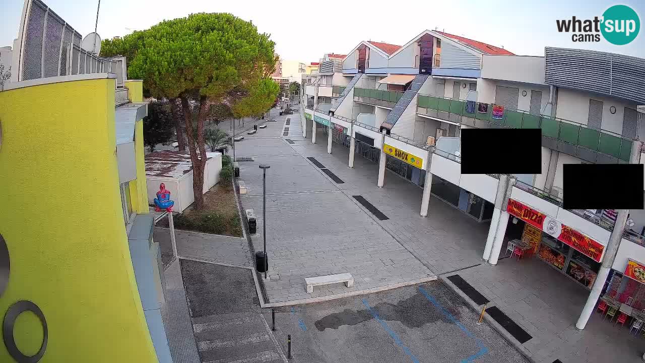 Webcam Rue Commerçante de Bibione – Vue en direct