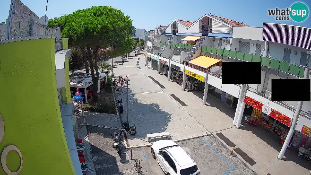 Bibione Shopping Street Webcam – Live View