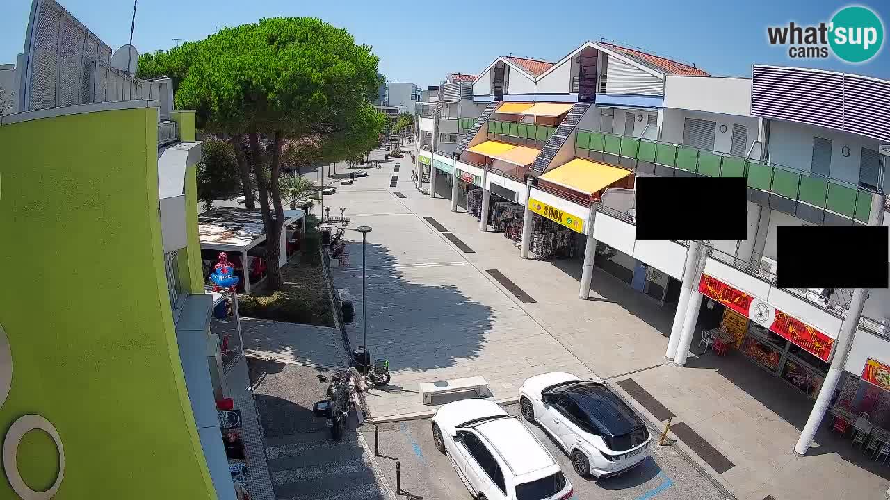 Bibione Shopping Street Webcam – Live View
