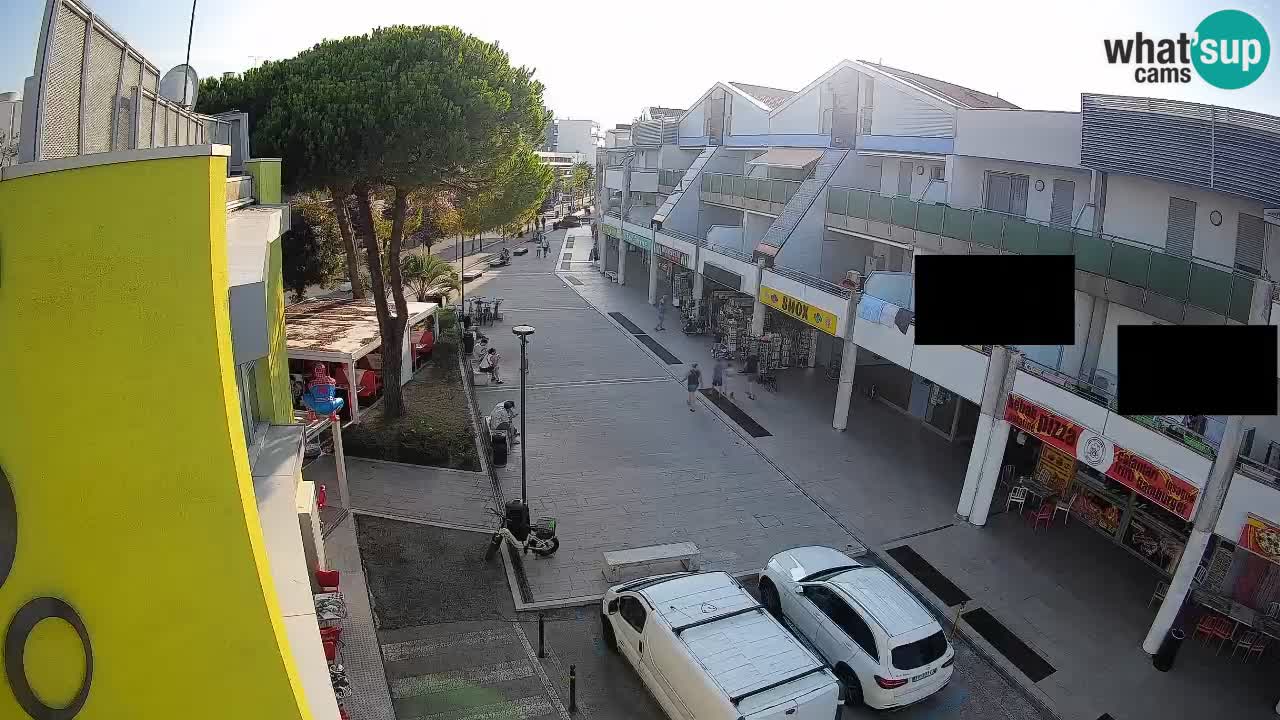 Spletna kamera Bibione Nakupovalna ulica – v živo