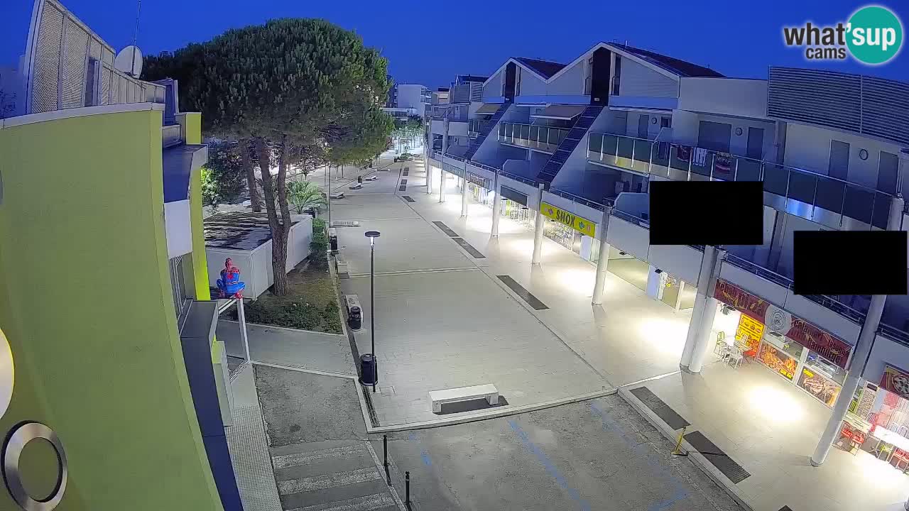 Webcam Rue Commerçante de Bibione – Vue en direct