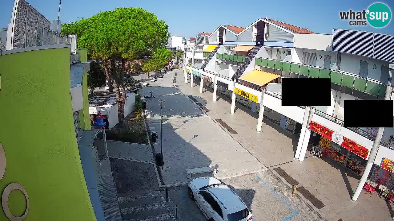 Bibione Shopping Street Webcam – Live View