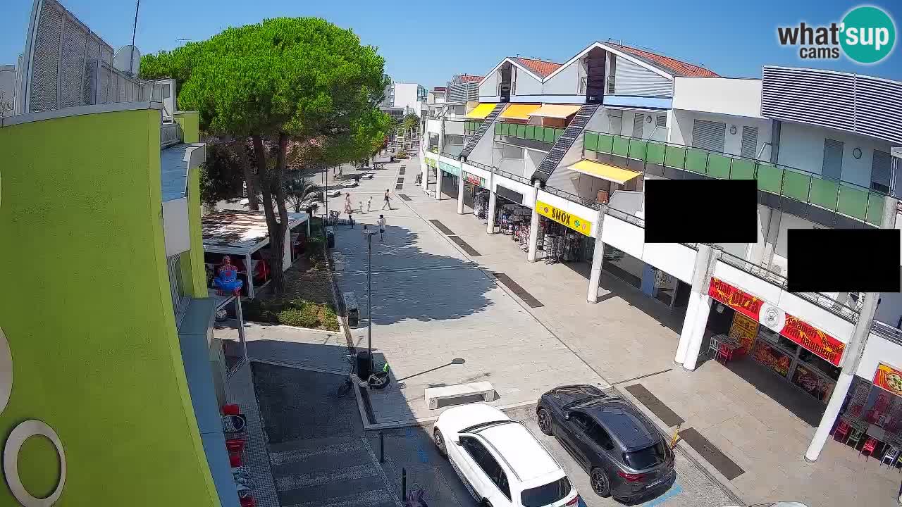 Bibione Shopping Street Webcam – Live View