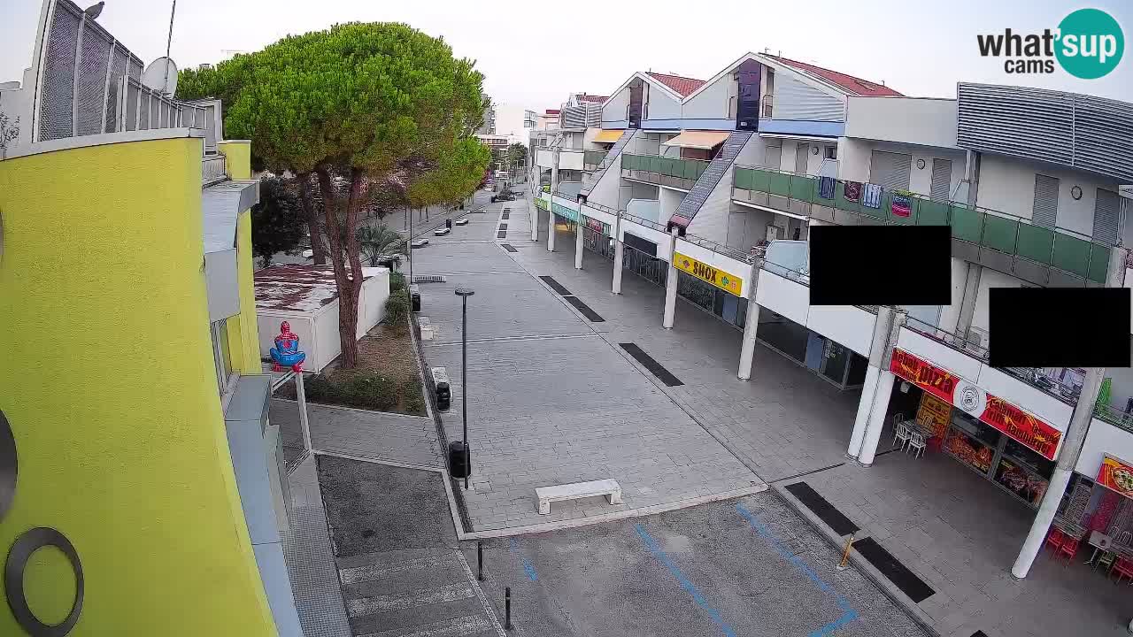 Webcam Via dello Shopping Bibione – Diretta Live