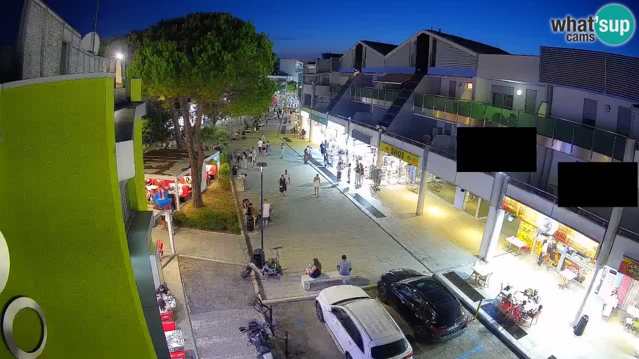 Bibione Shopping Street Webcam – Live View
