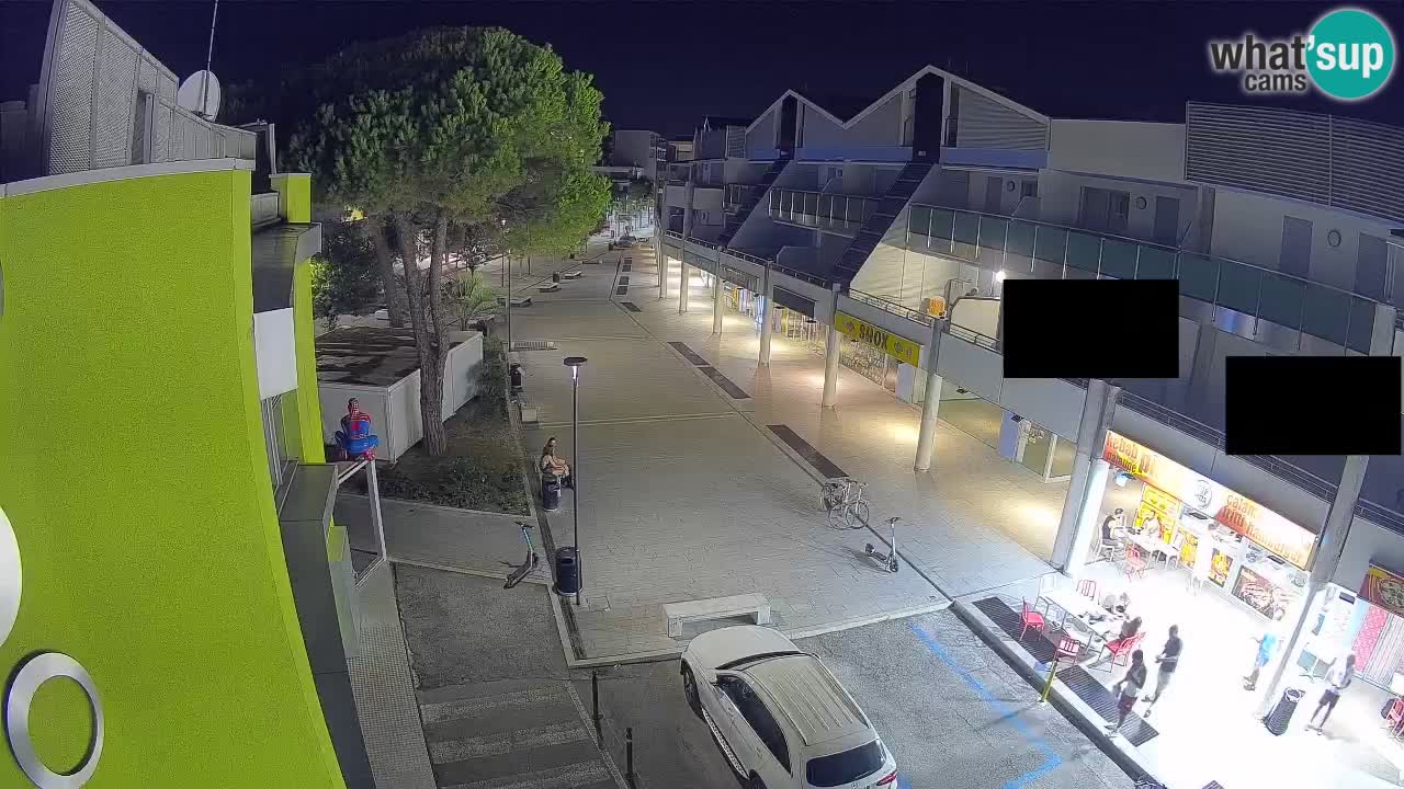 Spletna kamera Bibione Nakupovalna ulica – v živo