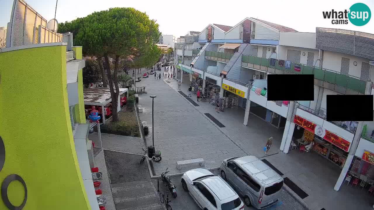 Spletna kamera Bibione Nakupovalna ulica – v živo